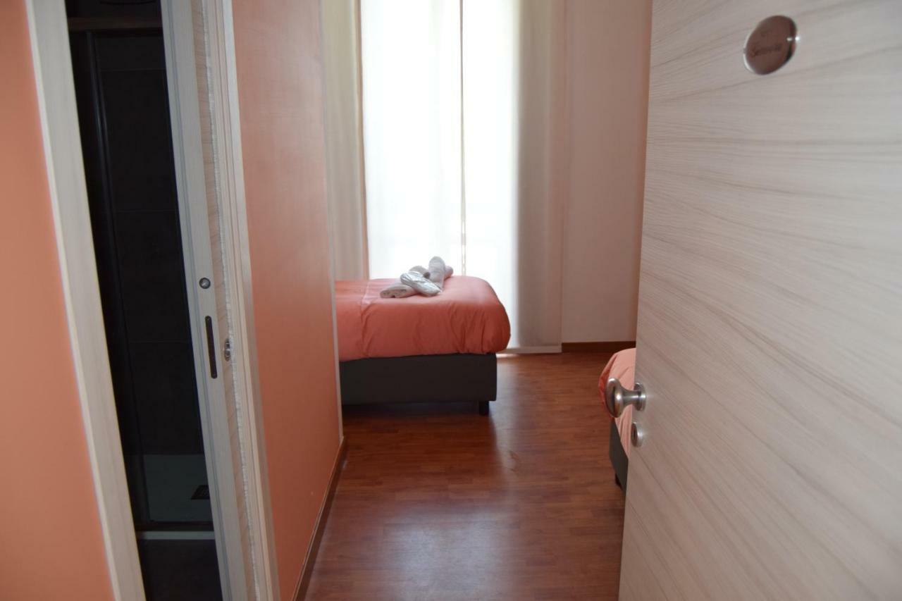 B&B Monserrato เนเปิลส์ ภายนอก รูปภาพ