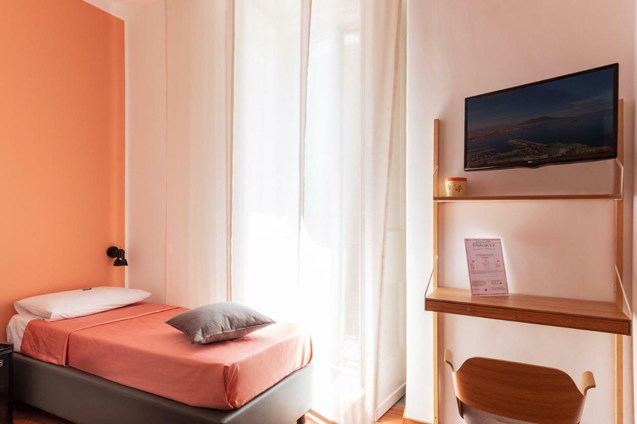 B&B Monserrato เนเปิลส์ ภายนอก รูปภาพ